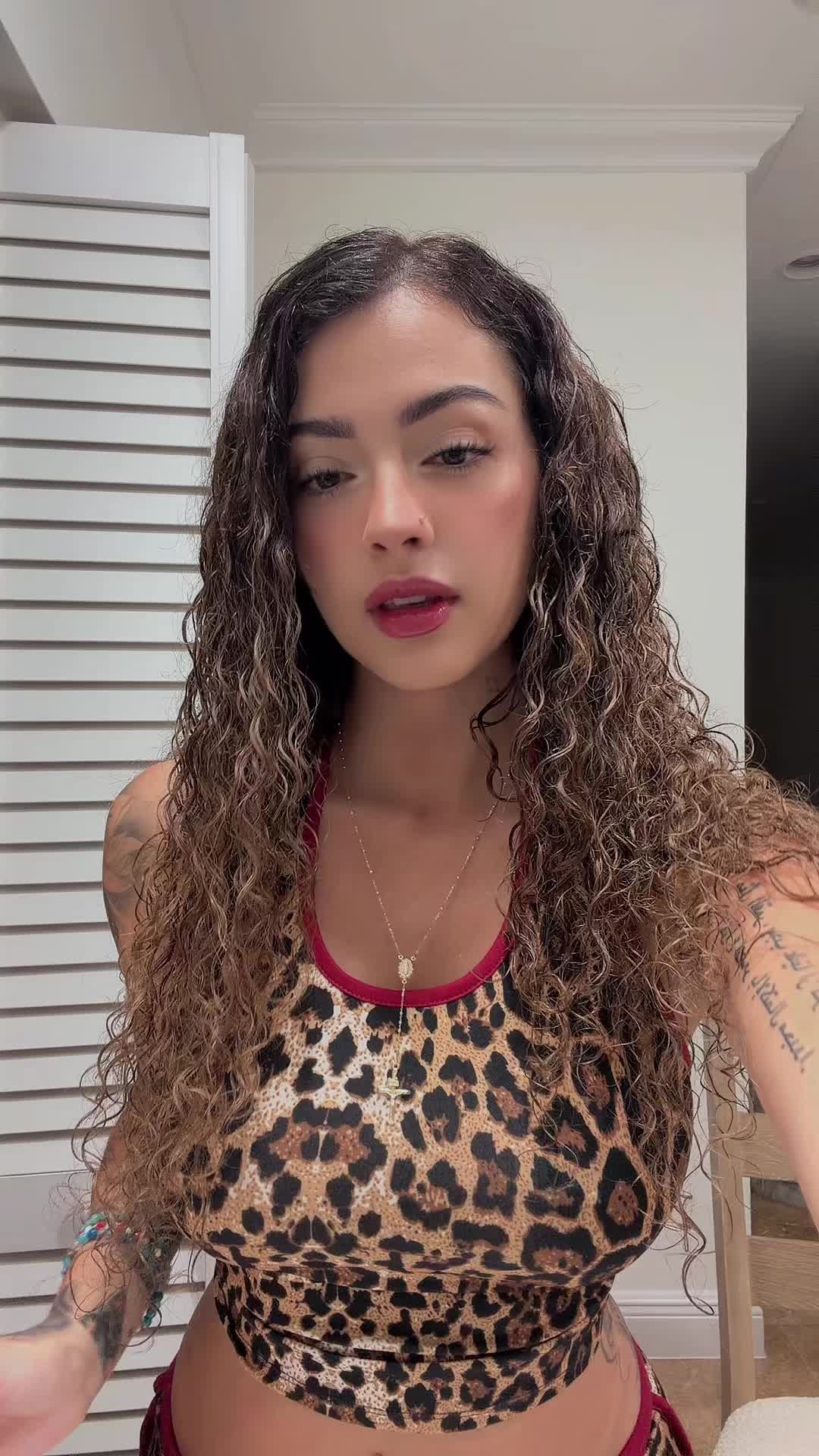 @Malu Trevejo