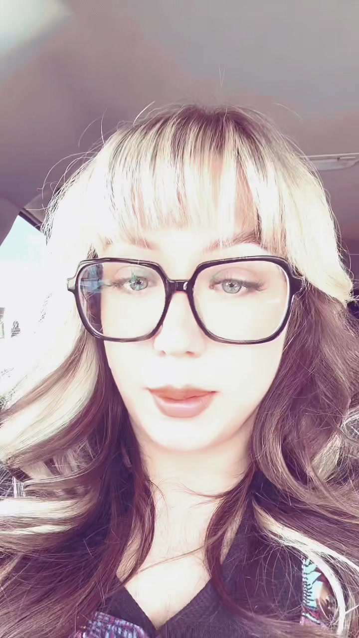 @Carlie⚡️
