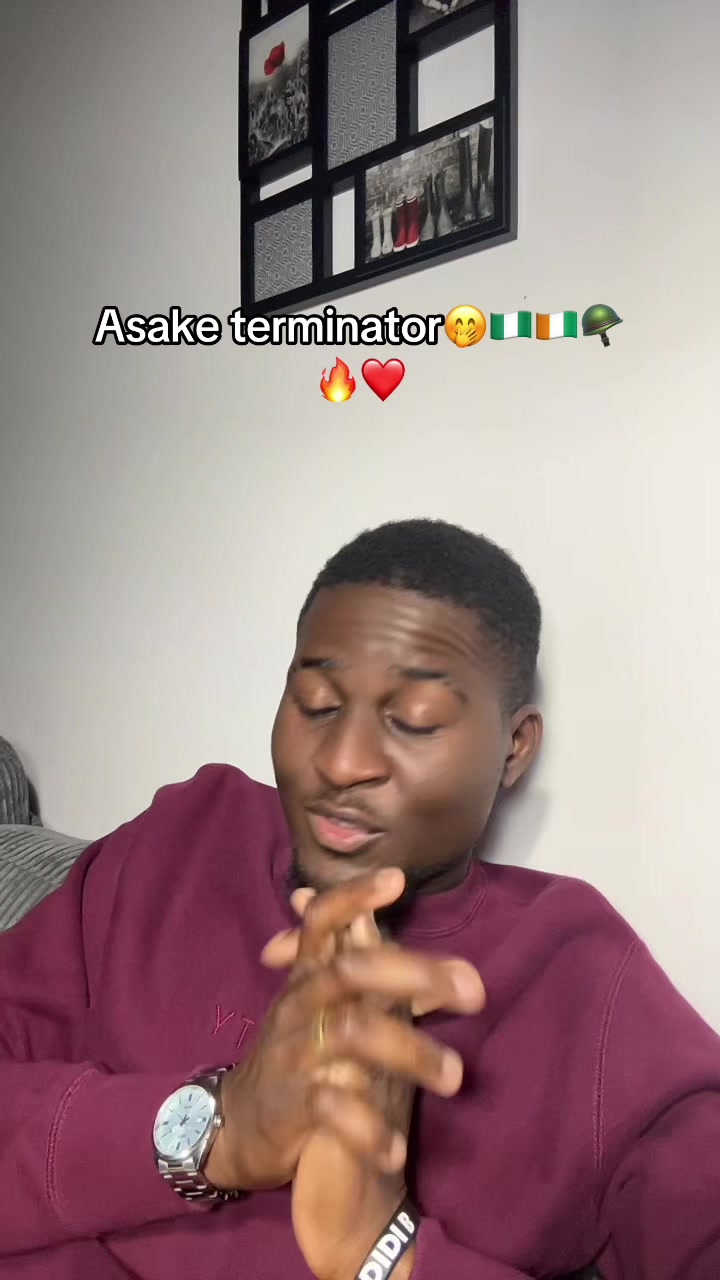 @Hollychocolat1🍫