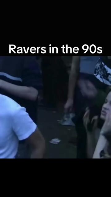 @No Phone 📵 Just Rave🕺