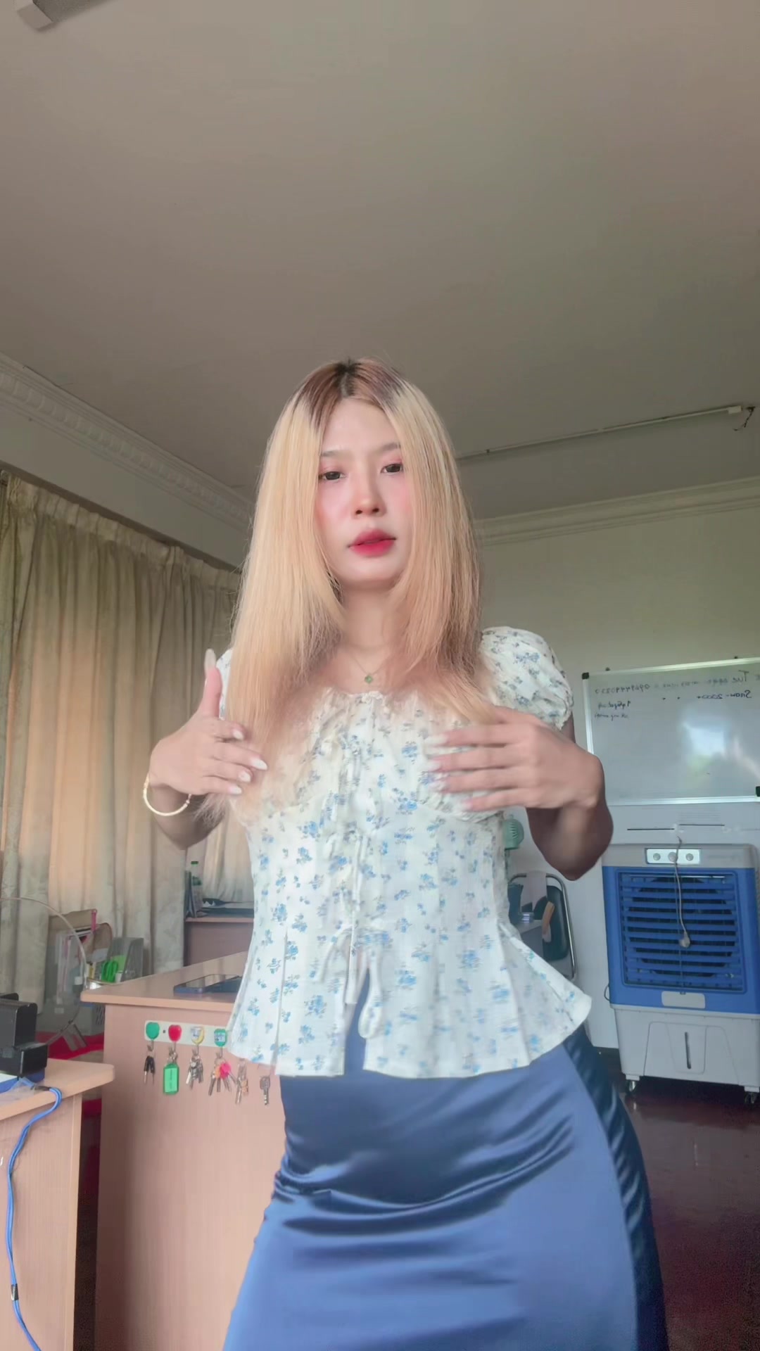 @Akari🦦