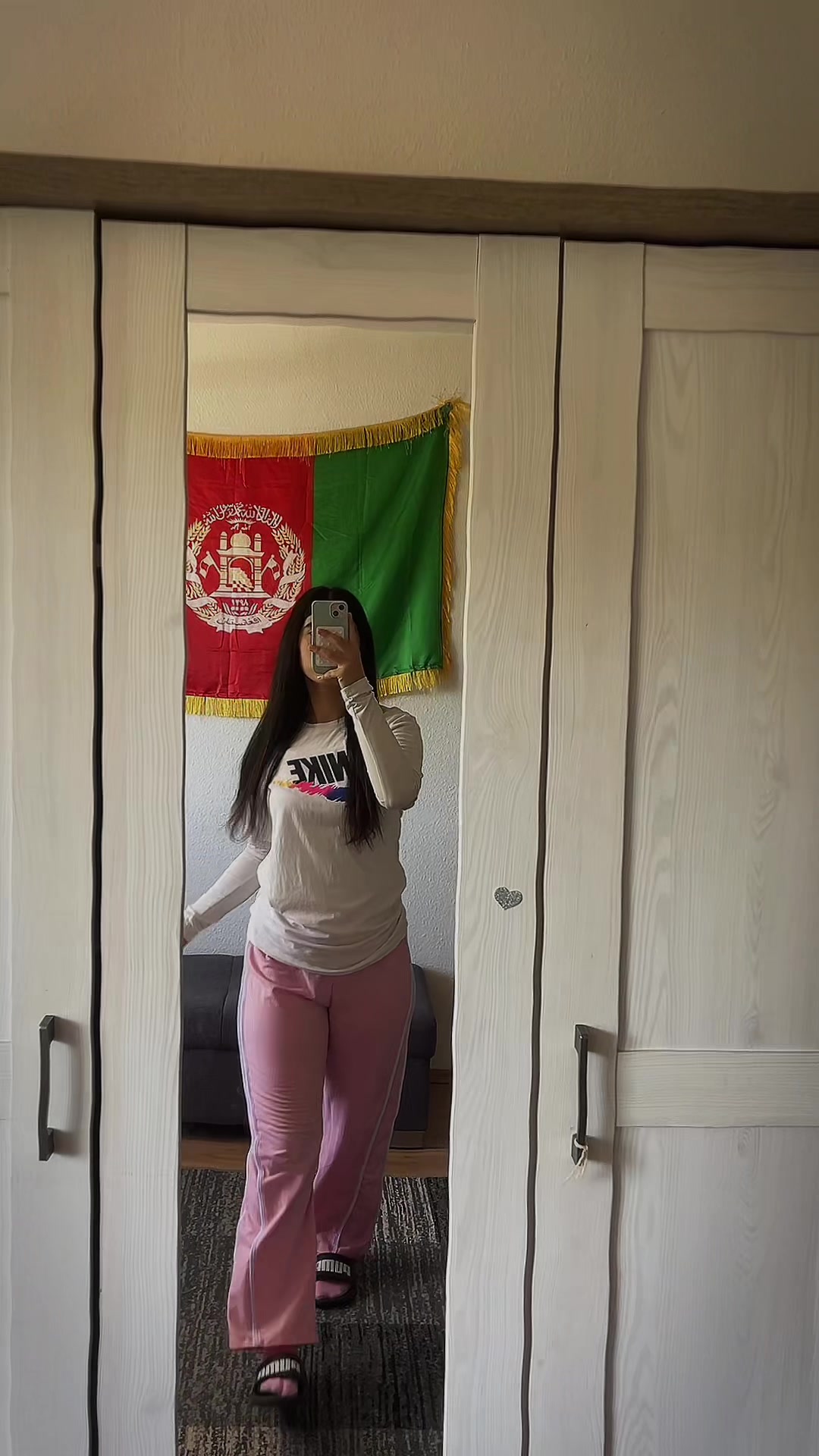 @AᖴGᕼᗩᑎ Sᗩᖇᗩᕼ ❤️🇦🇫