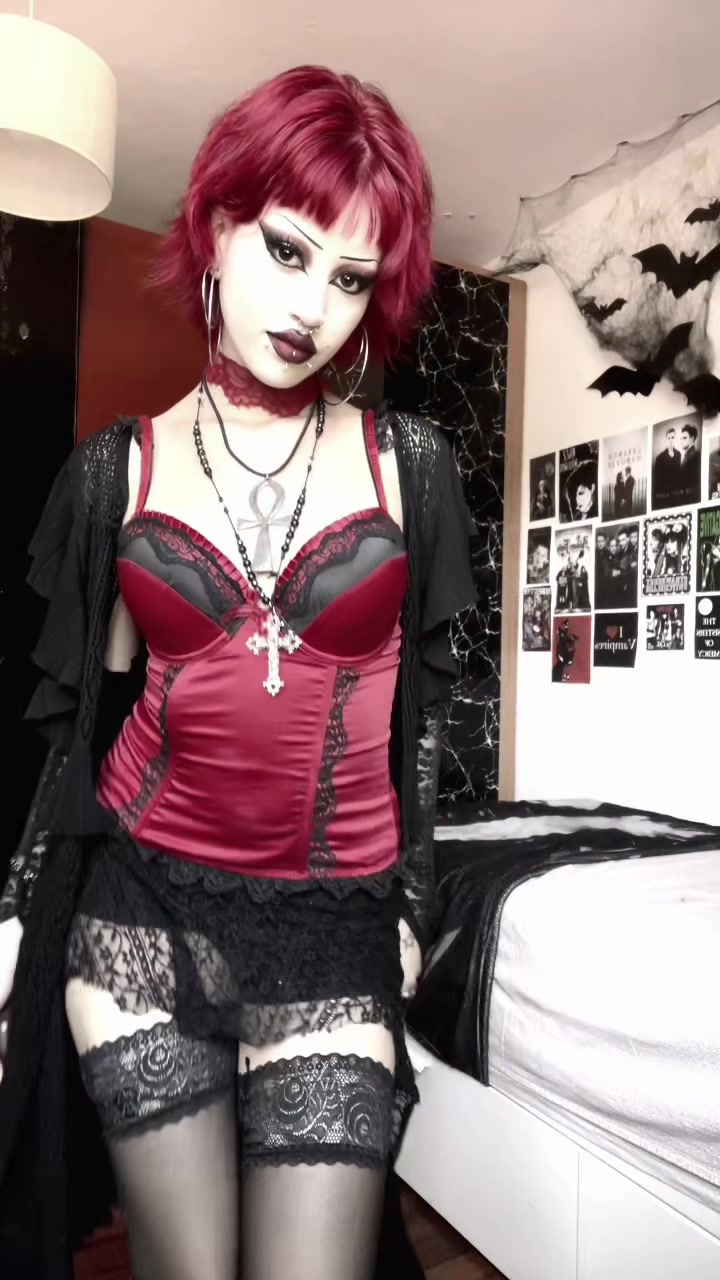 @annneower_