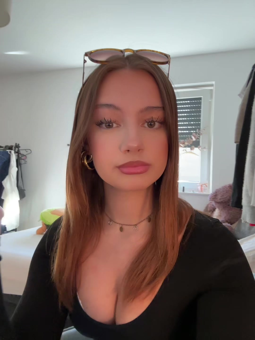 @cara24__