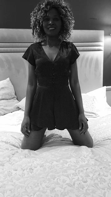 @Mommi_Tee