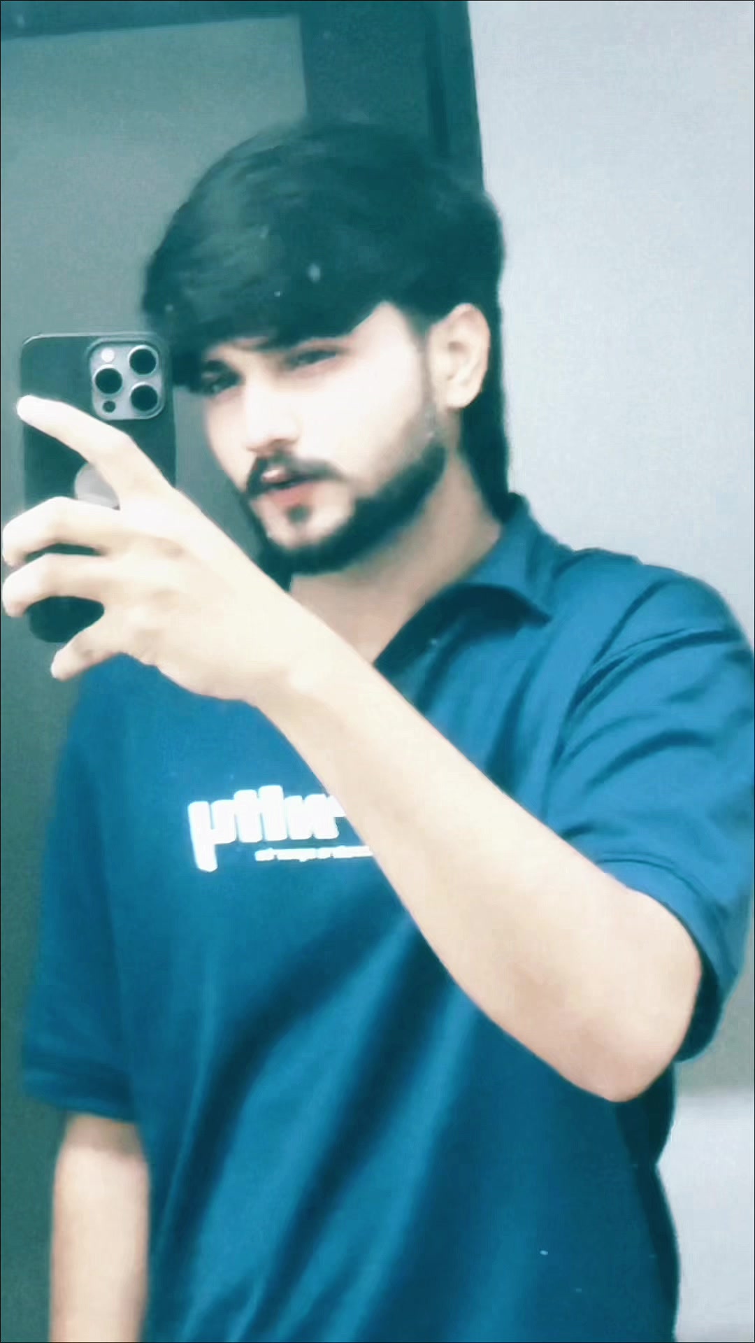 @♛