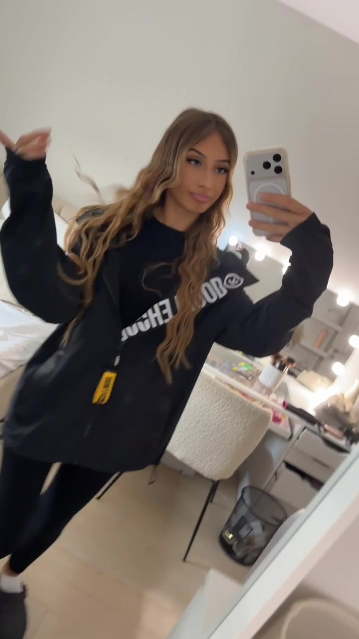 @𝐮𝐬𝐞𝐫𝐫𝟗𝟐𝐳
