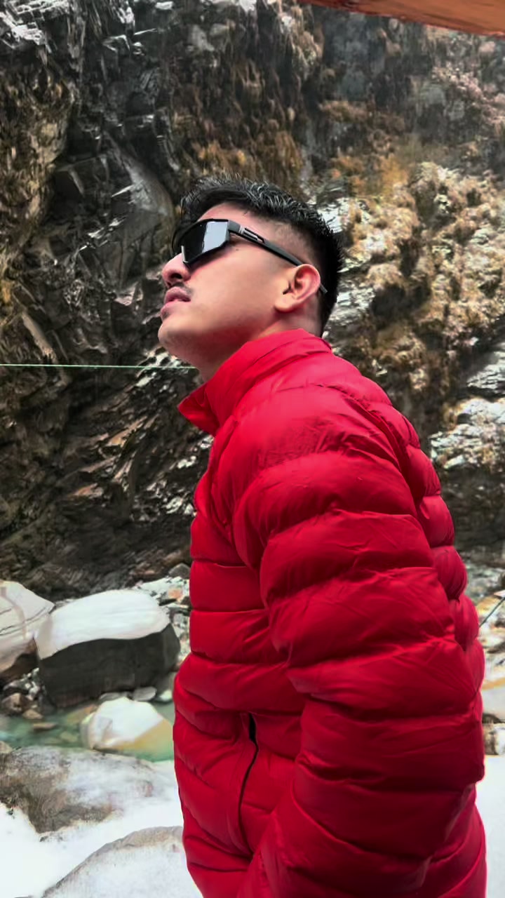 @Flying boy🧑✈️