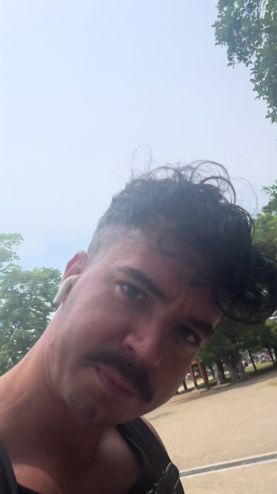 @Flowtaxx