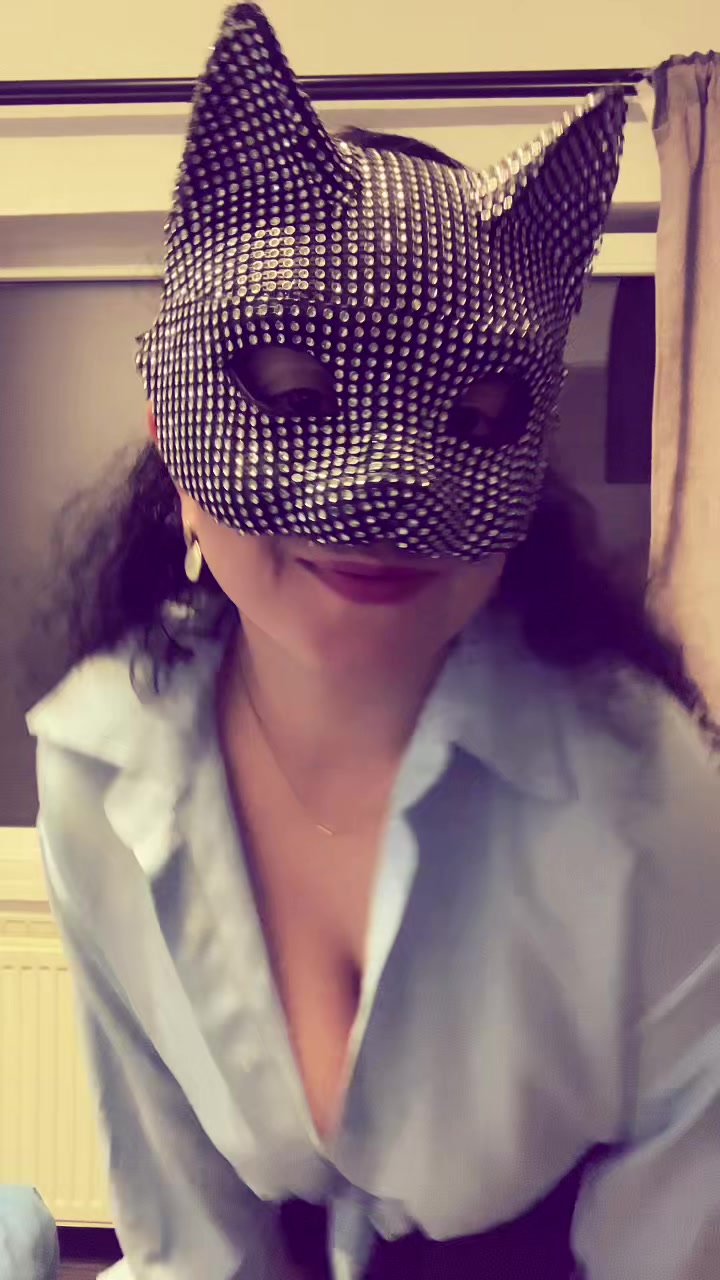 @aveliamoon