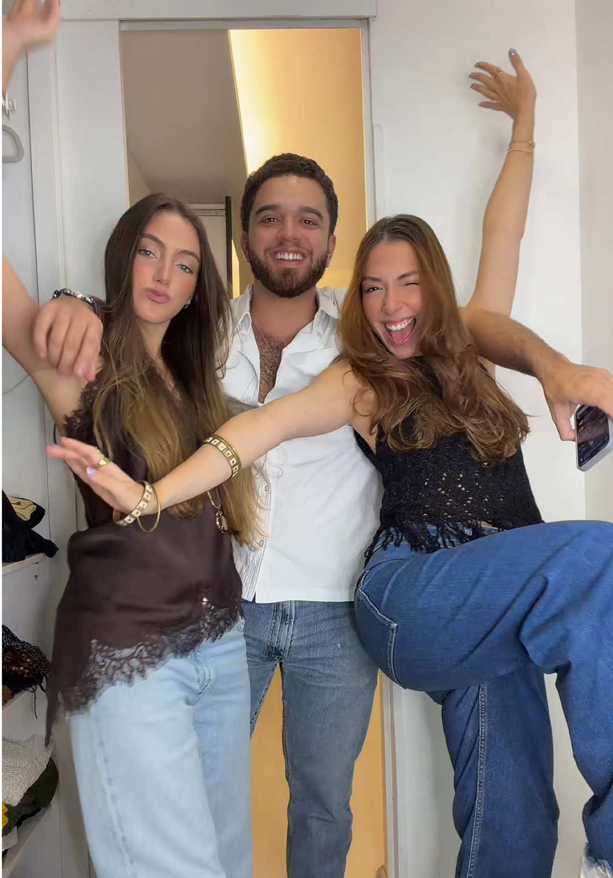 @Vit&oacute;ria