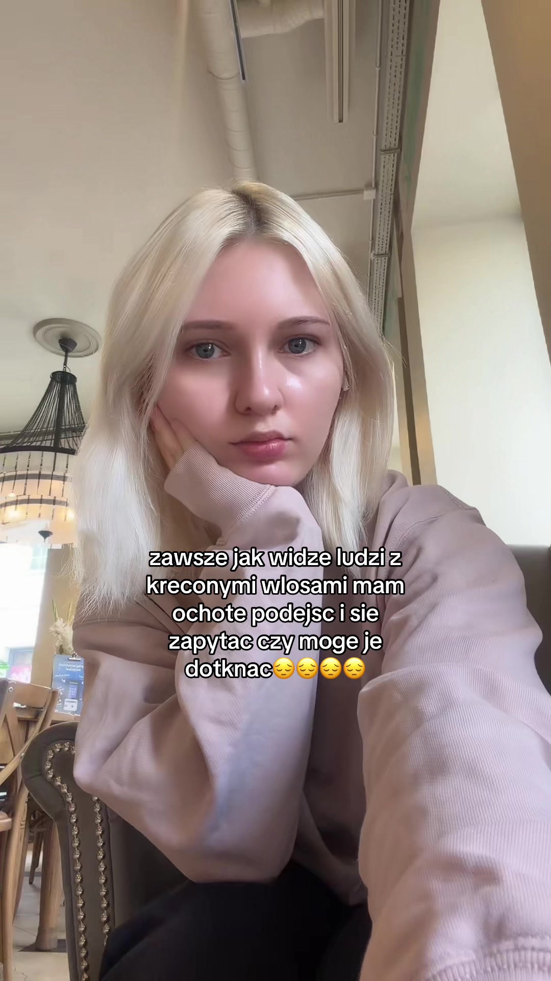 @janie_