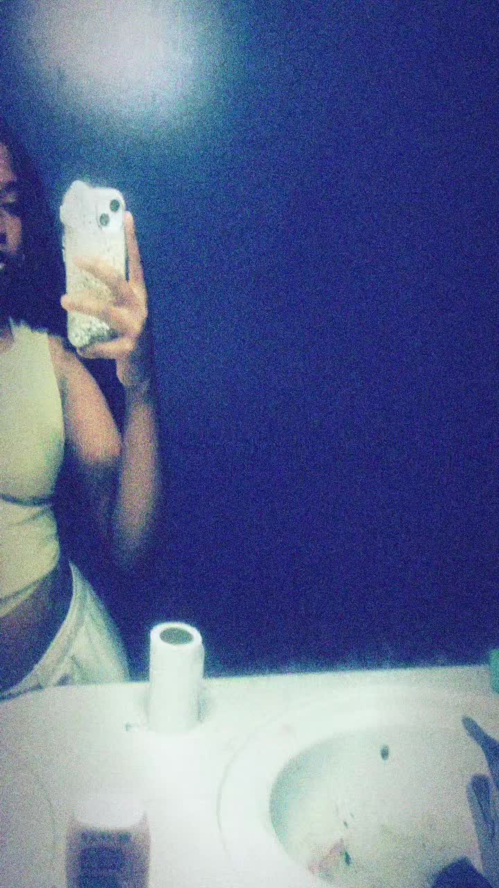 @𝐮𝐧𝐢𝐪𝐮𝐞𝐜𝐚𝐩𝐫𝐢𝐜𝐞🫶🏾