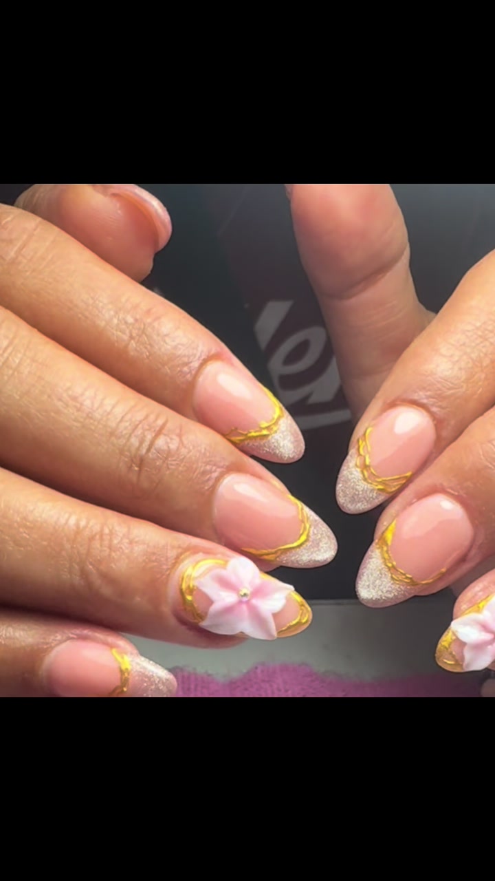 @Deluxe uñas