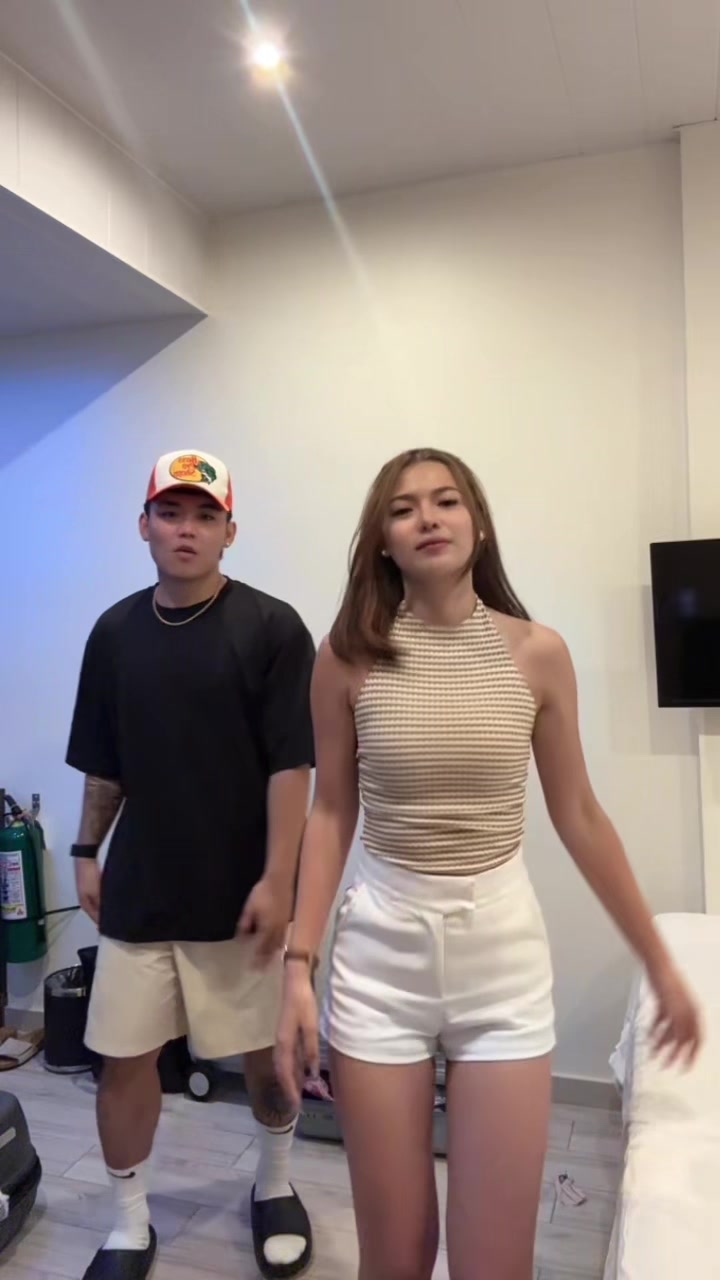 @yeye