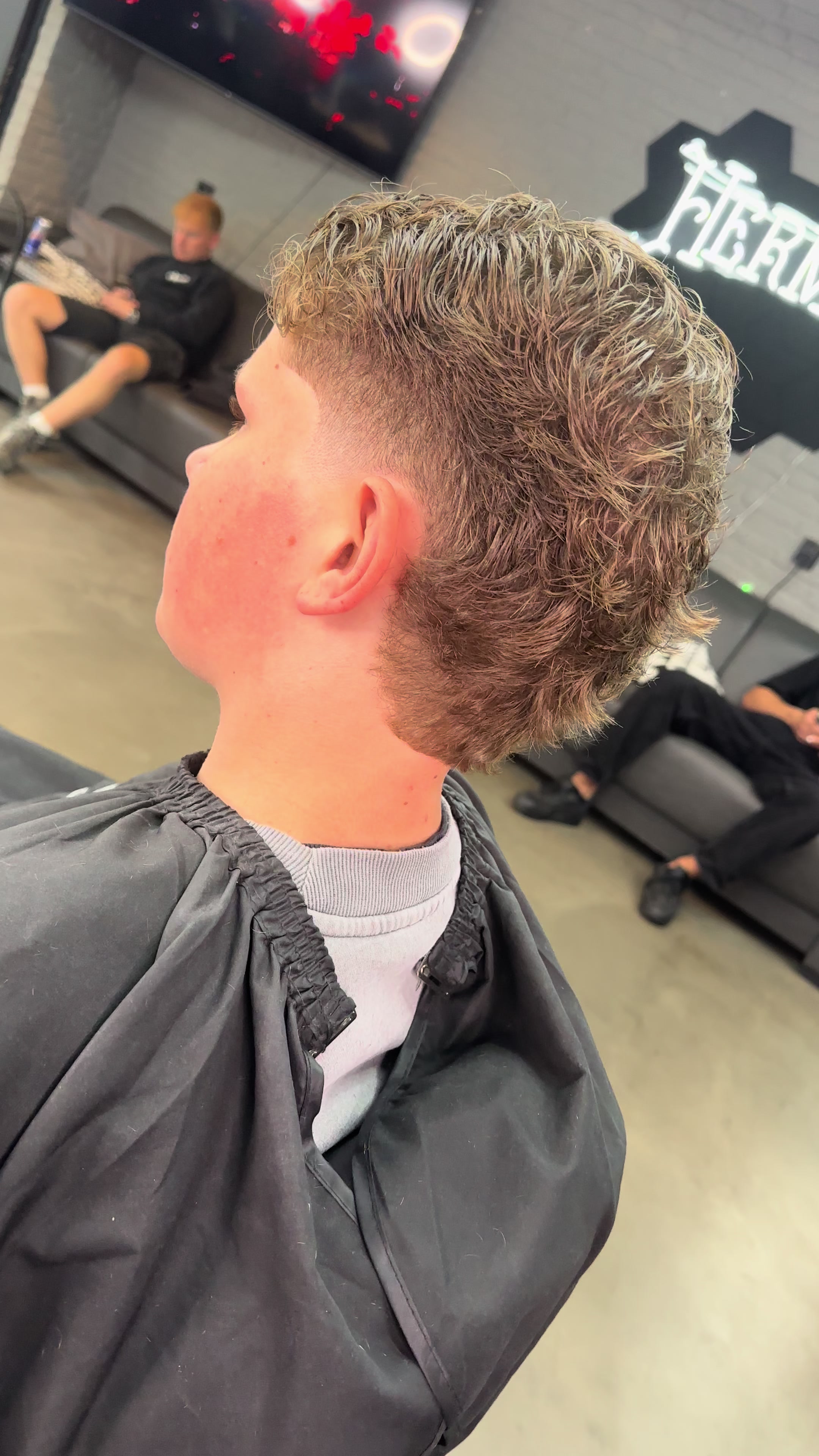 @Hermanos Barber Studio ⚡️