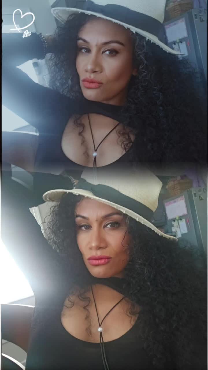 @QueenBee 👑🐝