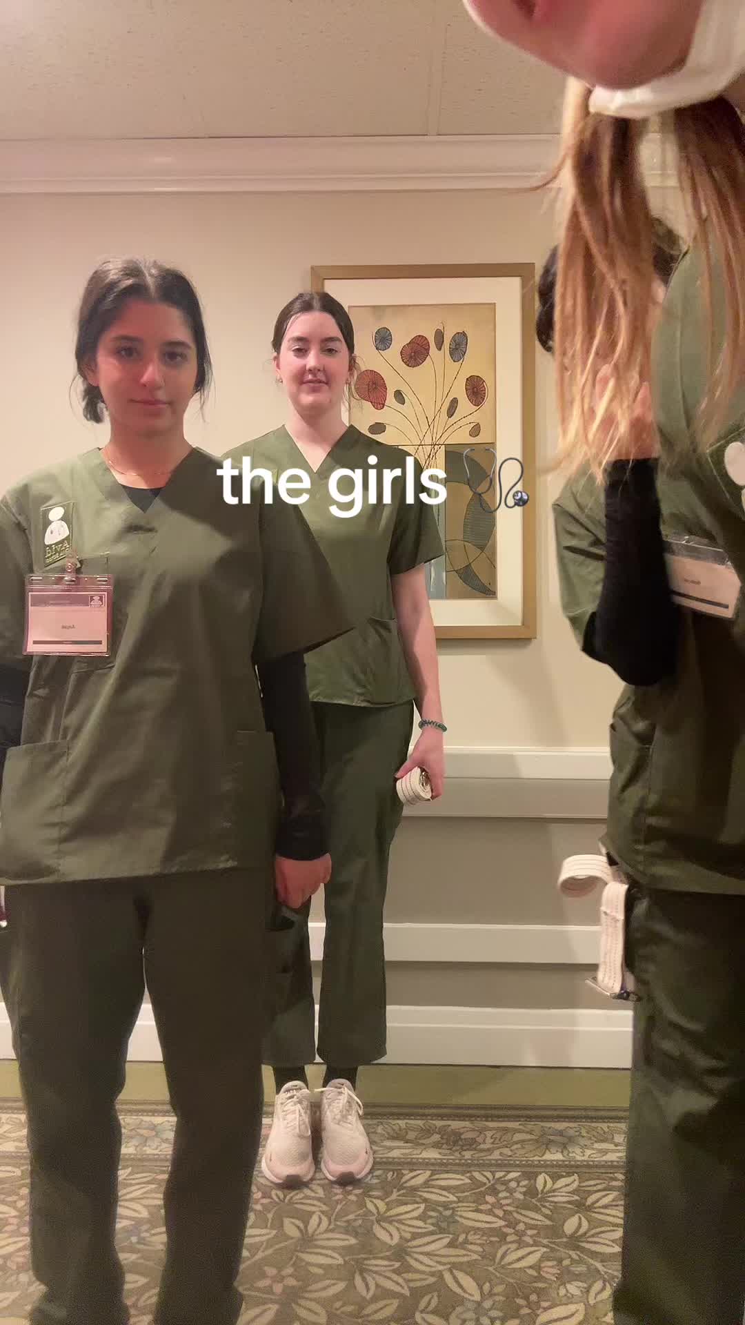 @bella