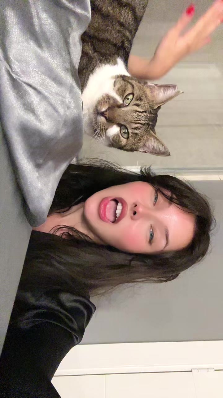 @zzeeeyzz