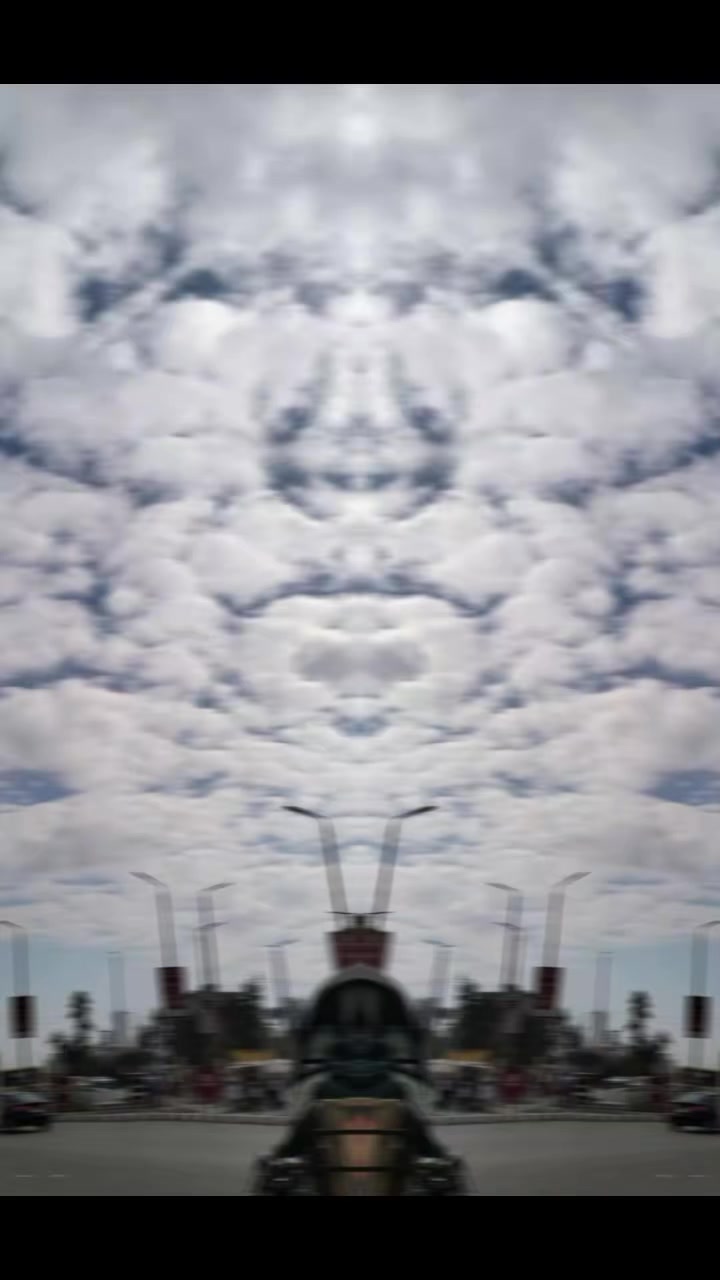 @🫐