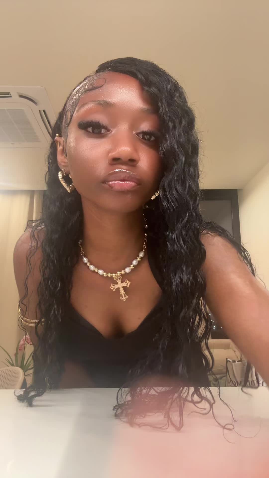 @yvlsaige