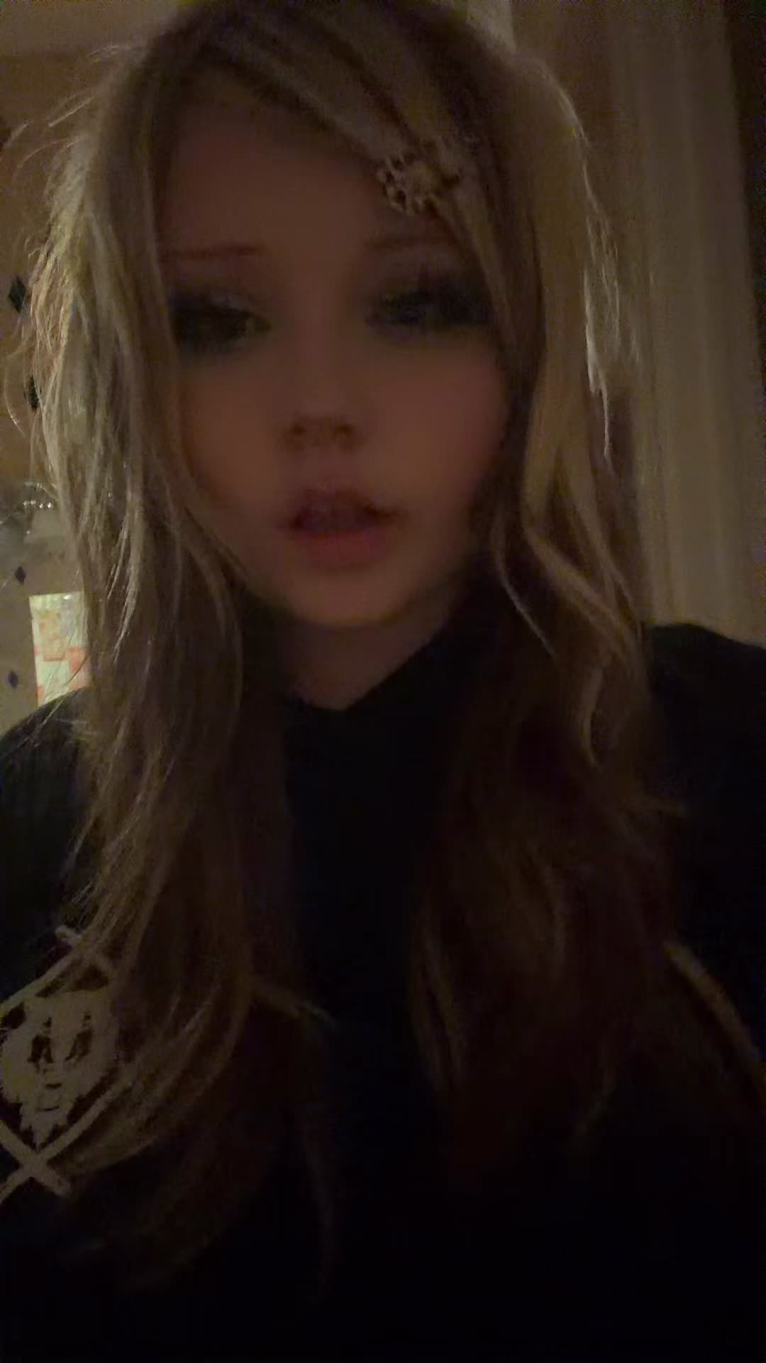 @roxi