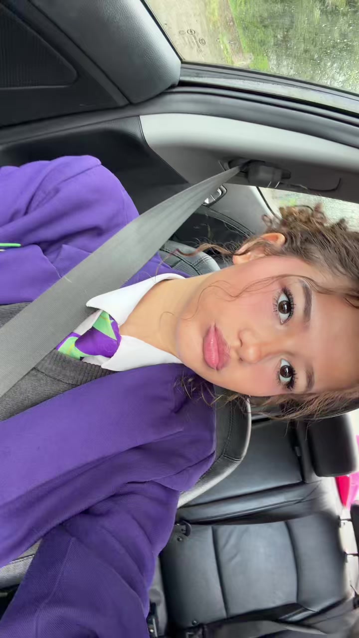 @phoebespam75