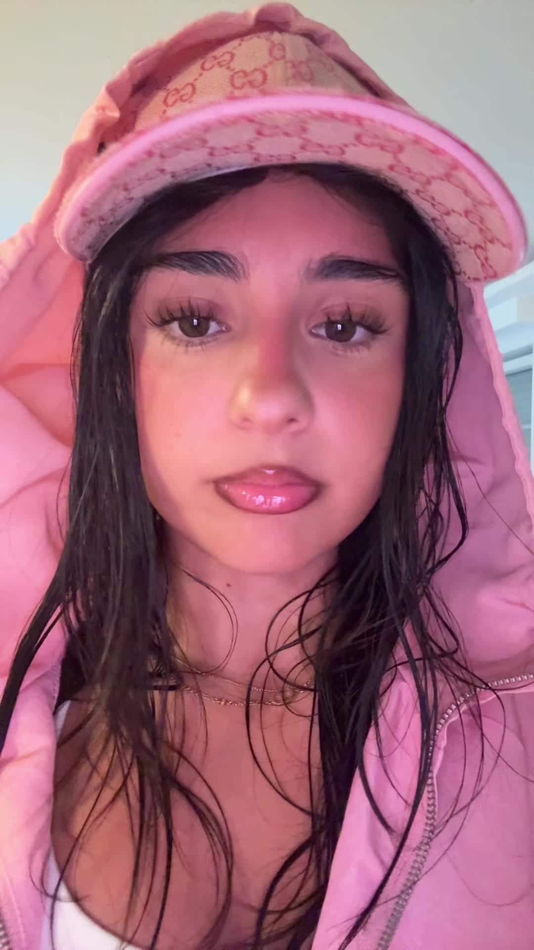 @selena.badann