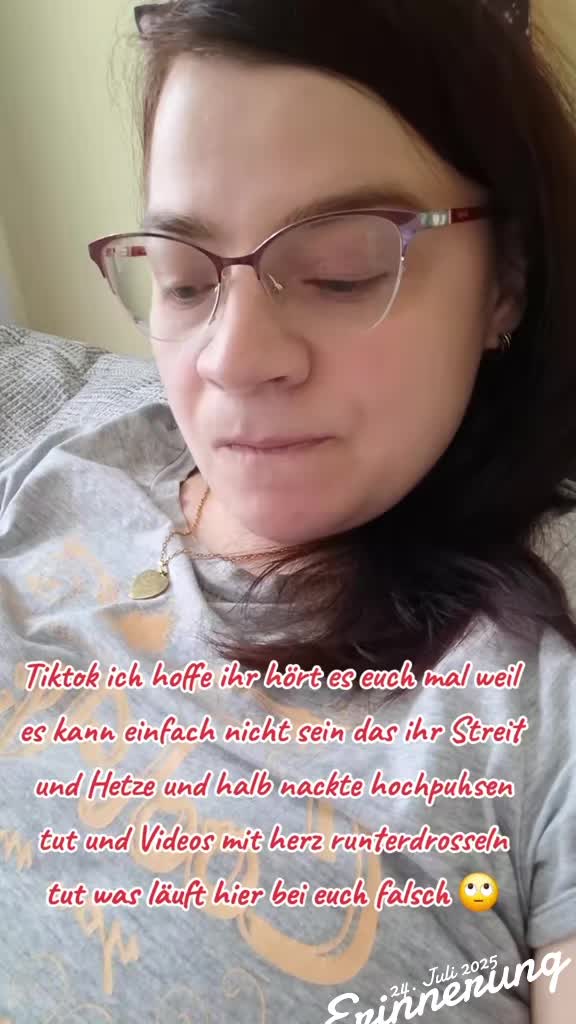 @🐳💚🦋Sissi_k&auml;mpferin👸💃❤️&zwj;🔥