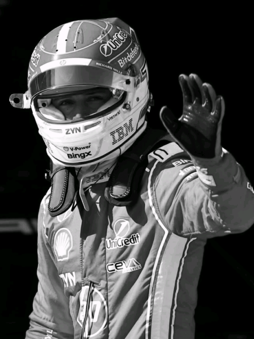 @𝗳𝗲𝗹𝗶𝗻𝗲 🏎️🏍️