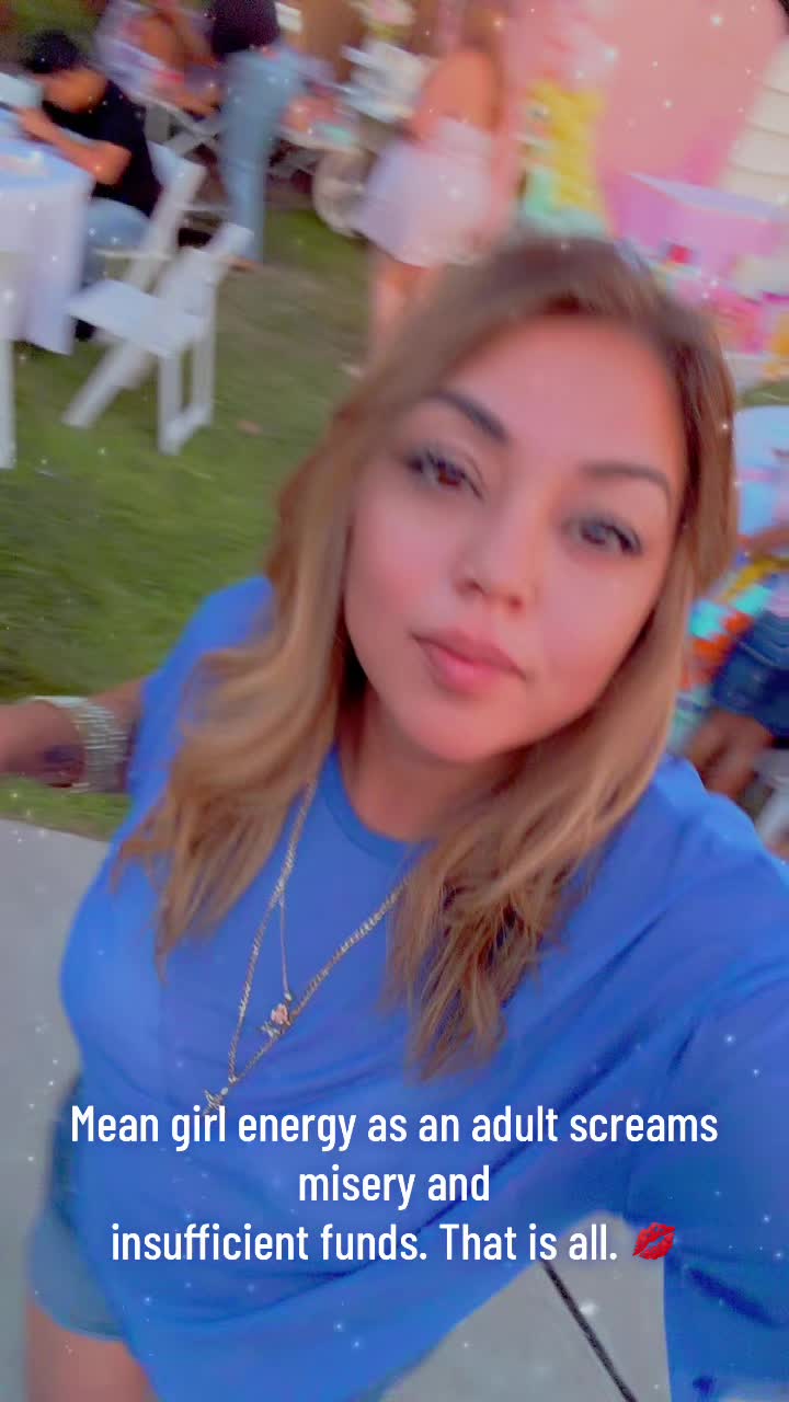 @PrettyMzVee559