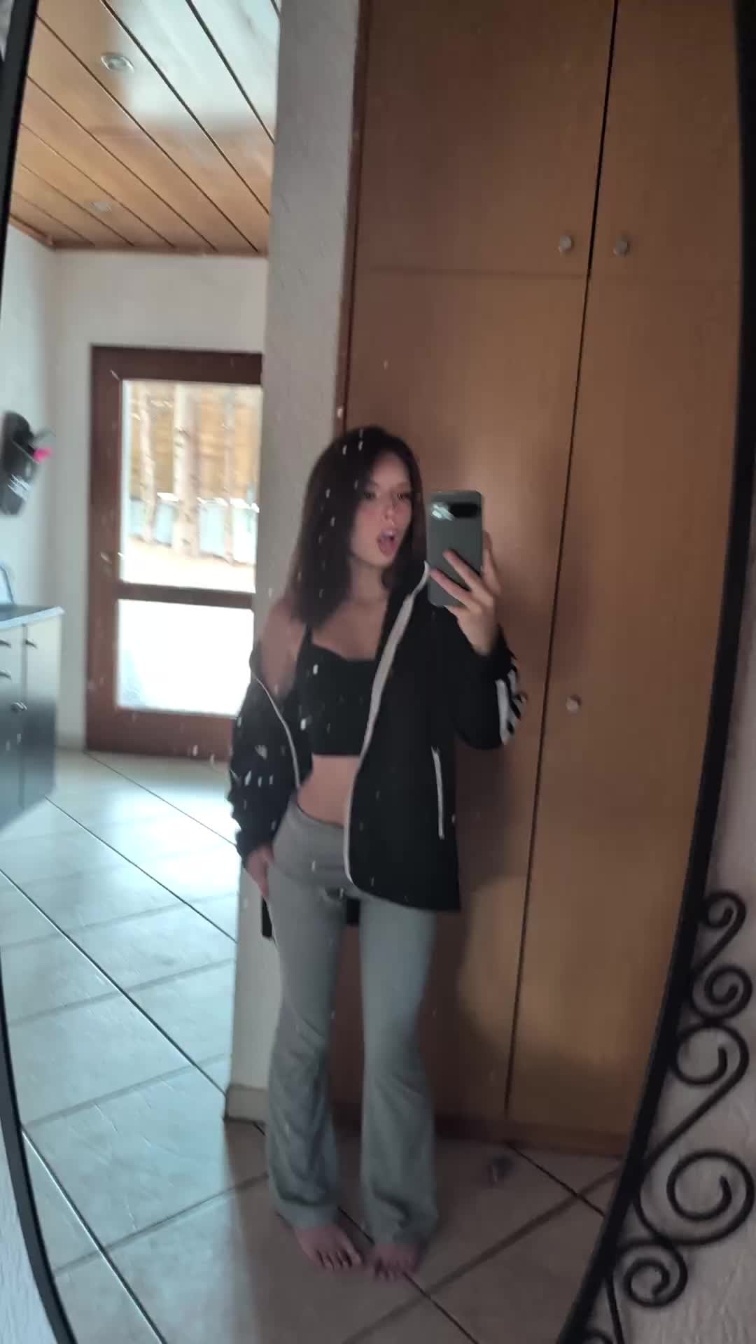 @Leony_8754