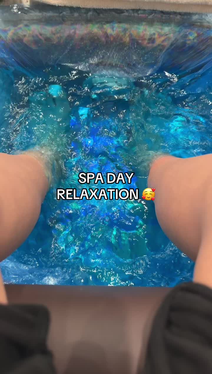 @JENN THEEBARTENDER