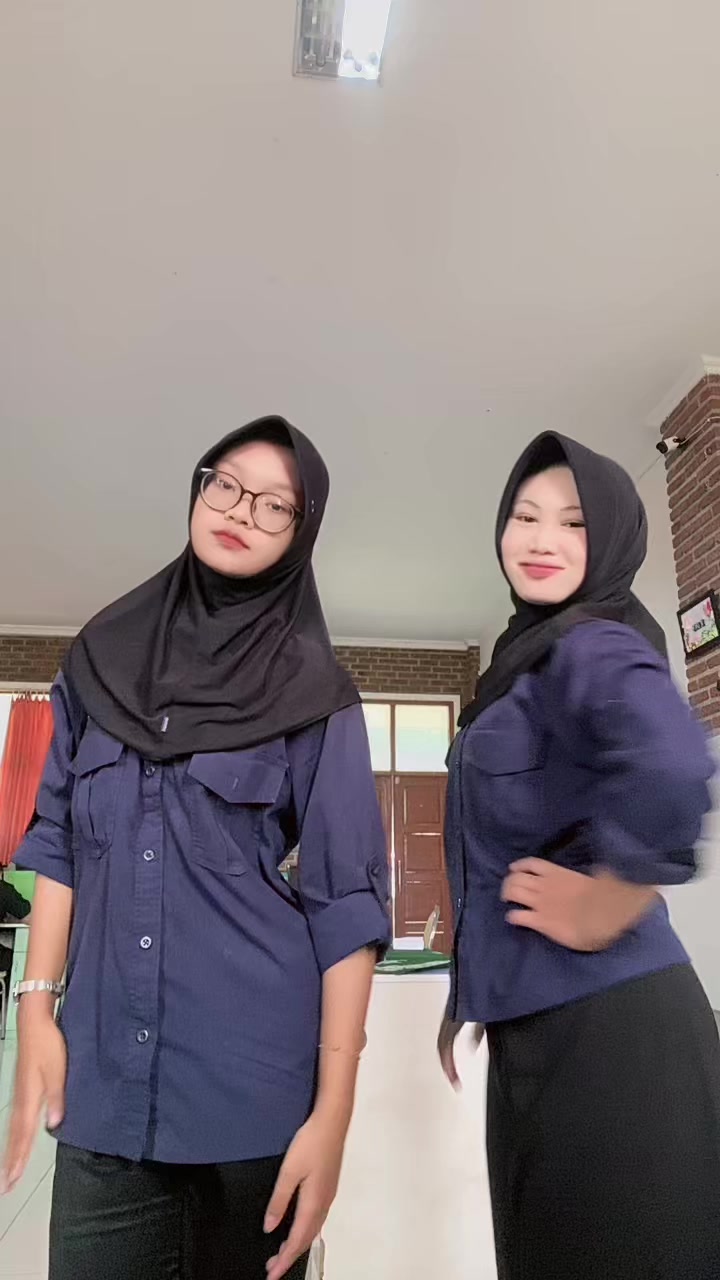 @Cllll
