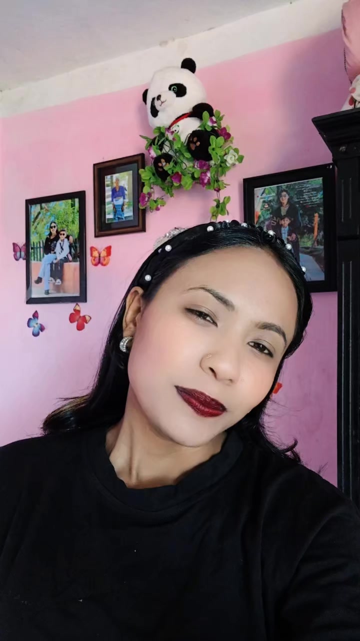 @samjana 👩&zwj;❤️&zwj;💋&zwj;👩💋💋💋