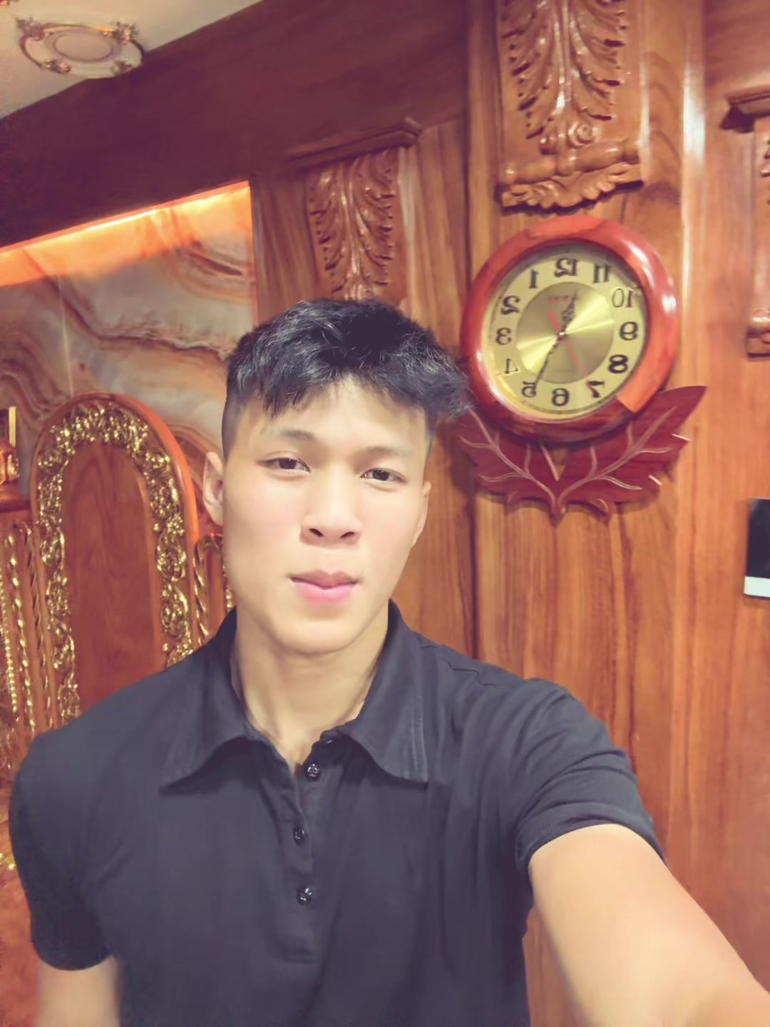 @Ho&agrave;ng Tử Đ&aacute;