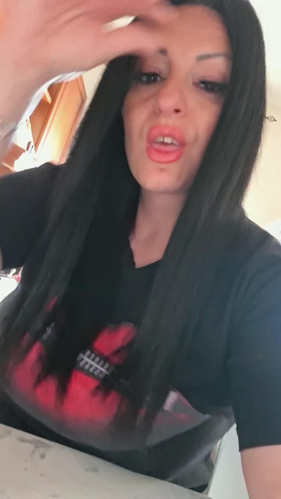 @👑Monica.85👑