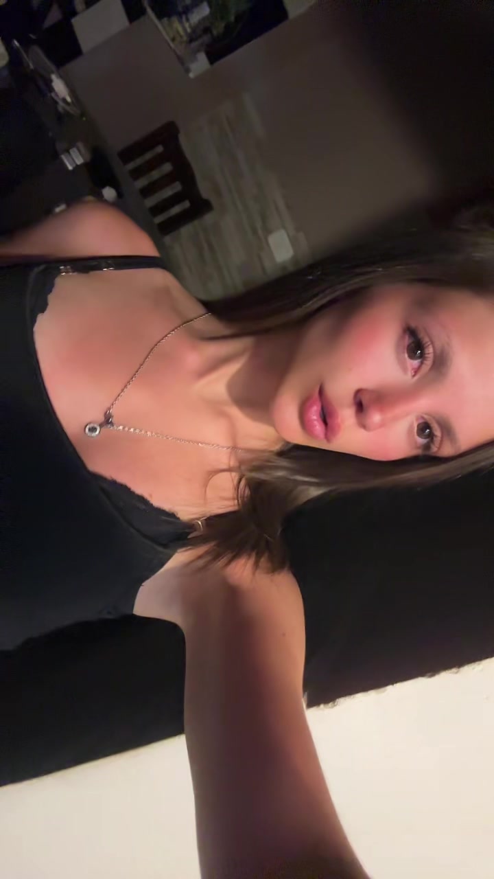 @𝓶𝓸𝓻𝓮