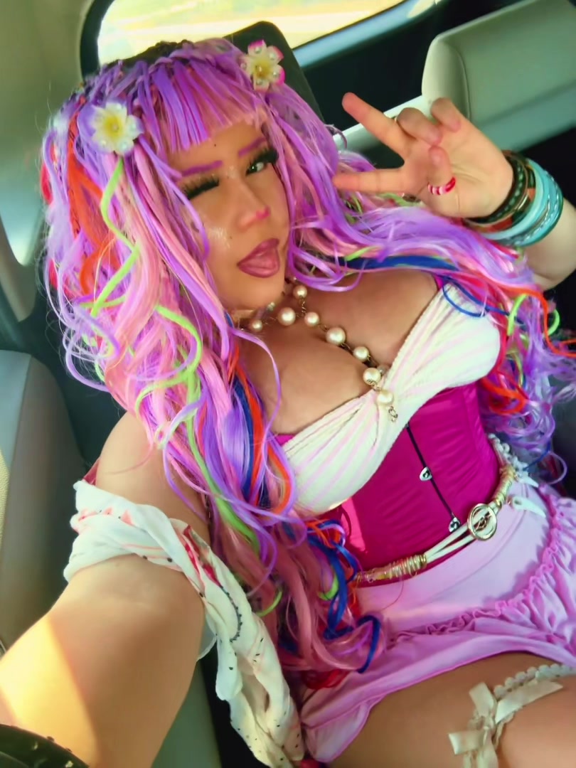@🦄𝐋☹︎𝐕𝐄🦄