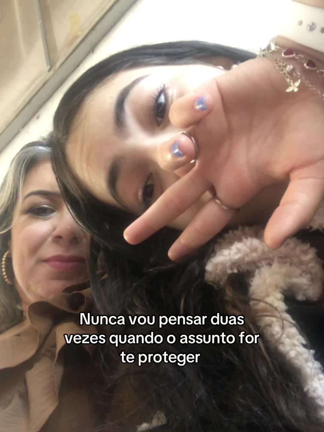 @😇