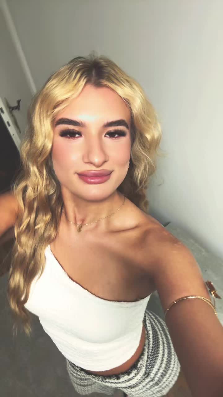 @alinaaaa_2211