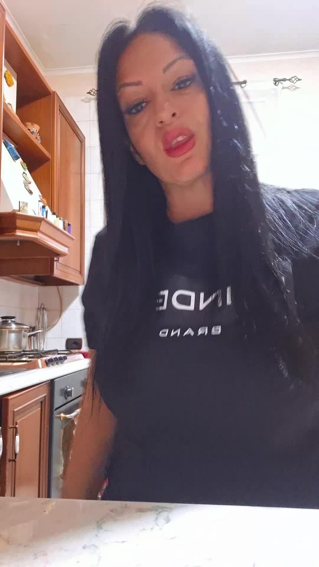 @♥️Monica.85👑