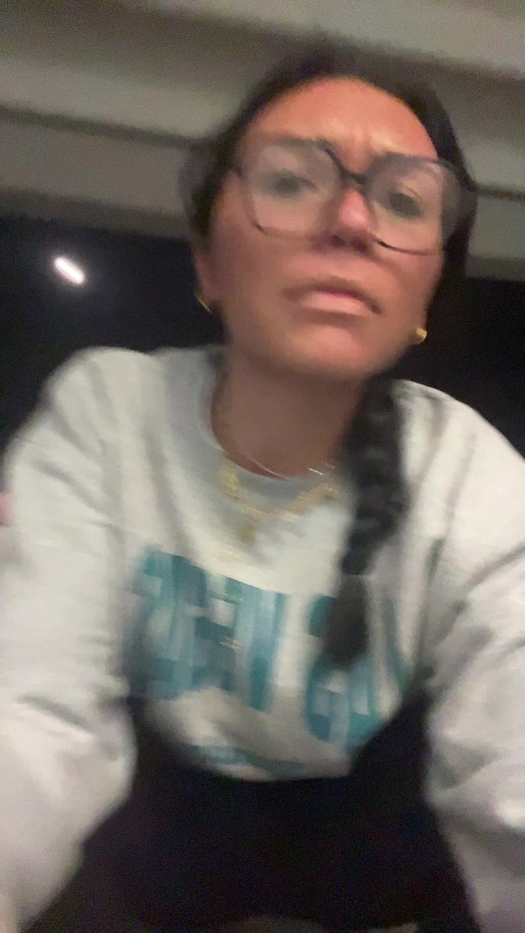 @Laura🪩🤘