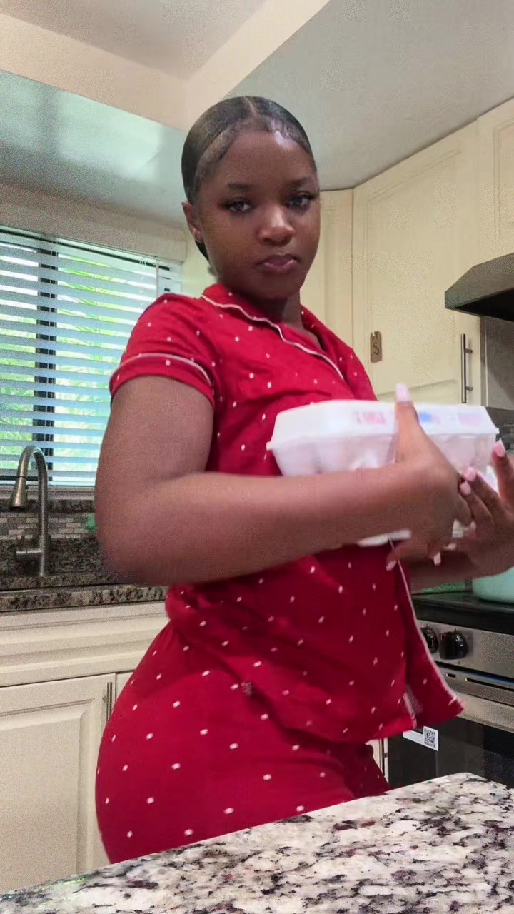 @Michaela🎀👩🍳🏋️♀️🍷✈️🌴