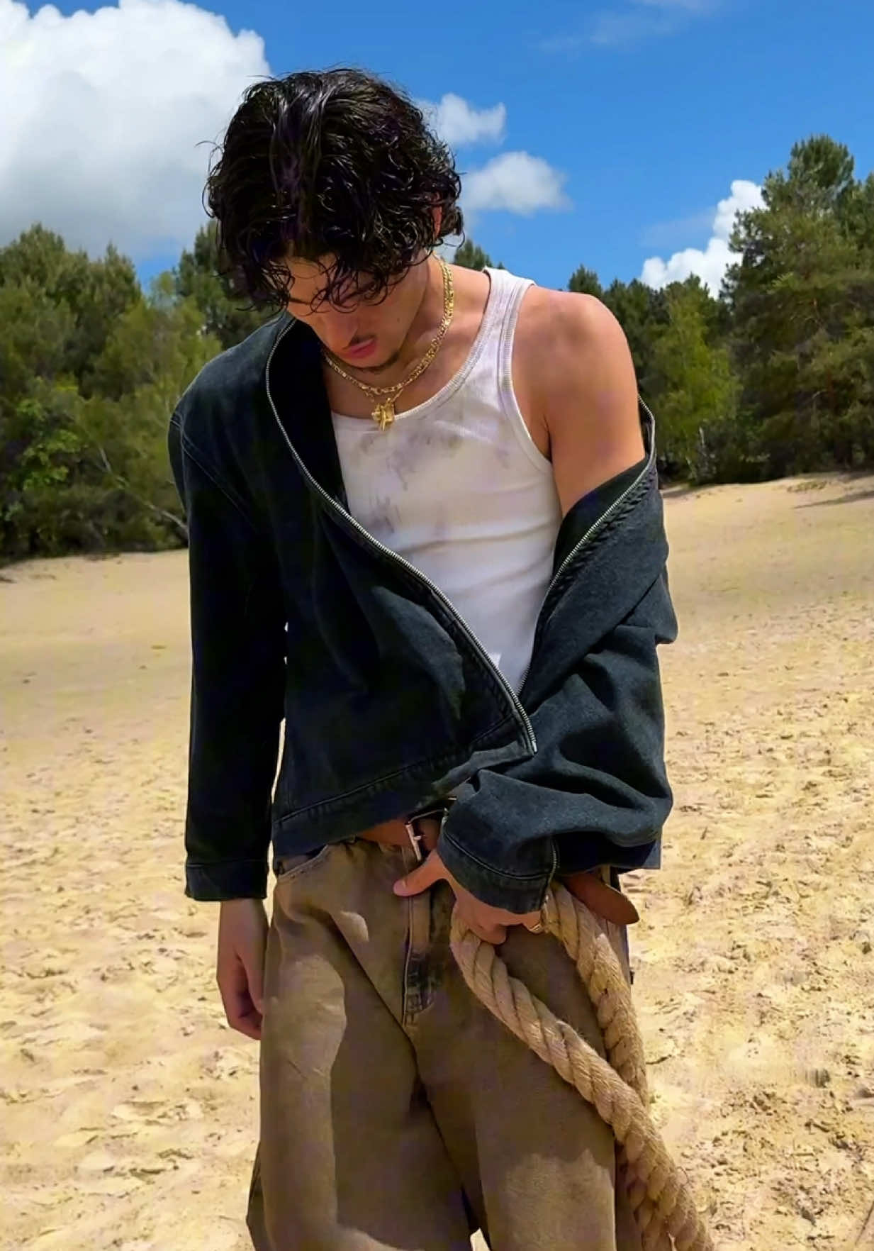 @DAKEEZ