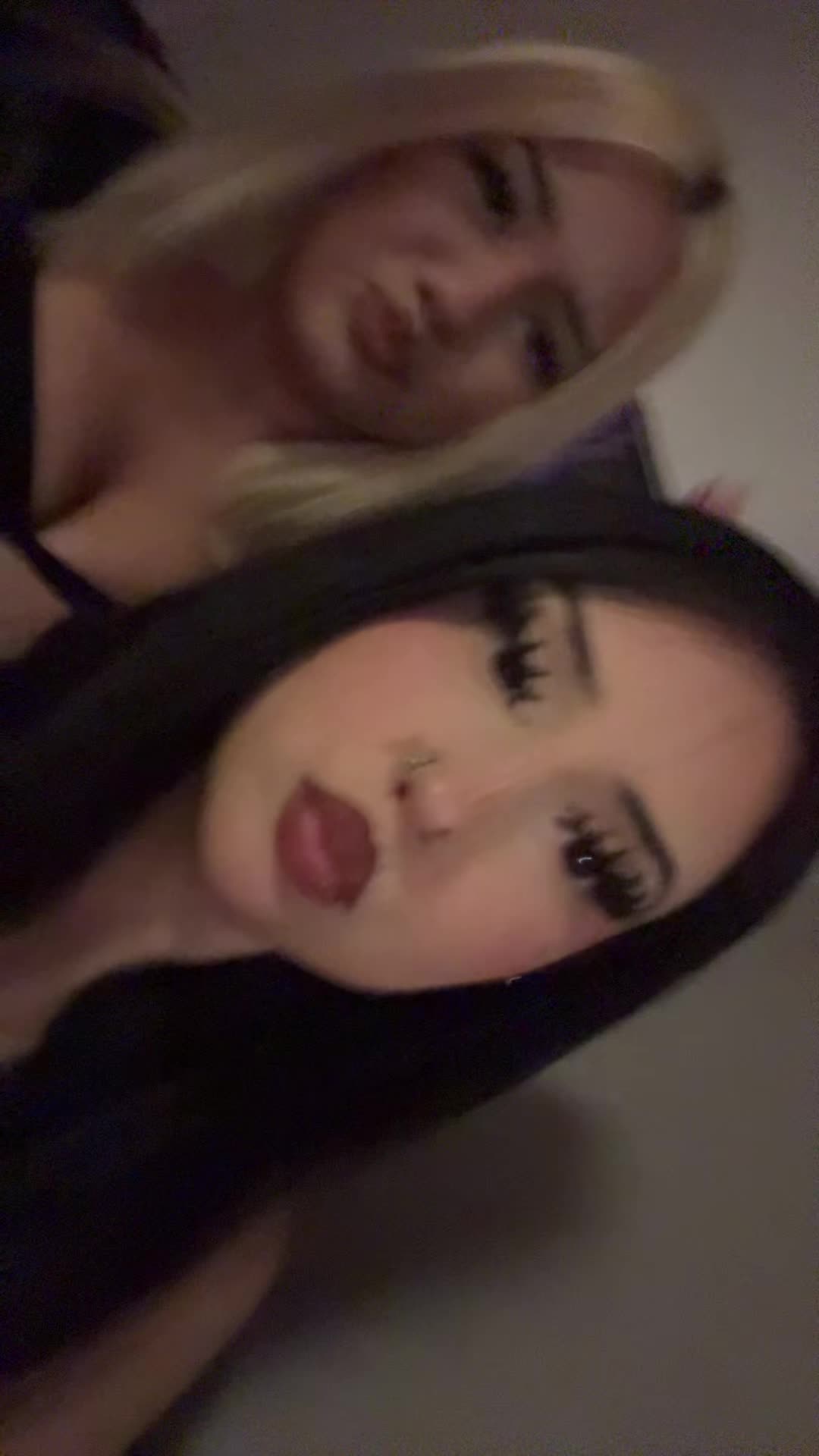 @naomi