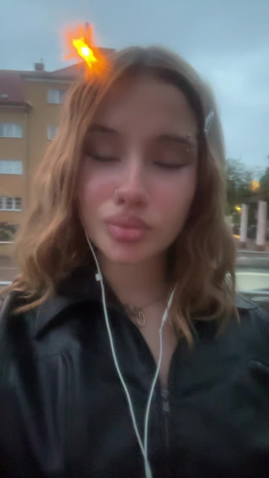 @🏃♀️➡️