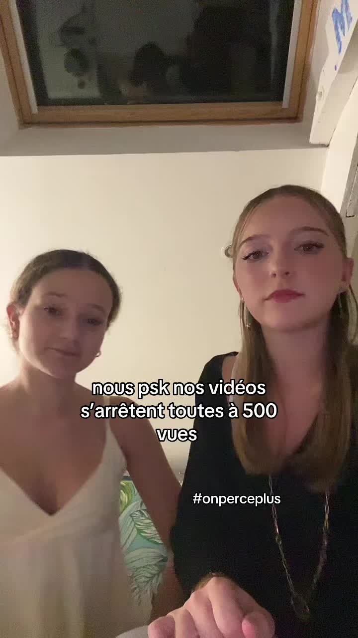 @Séléné&Laura👩❤️💋👩