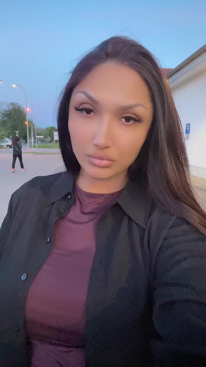 @Эля