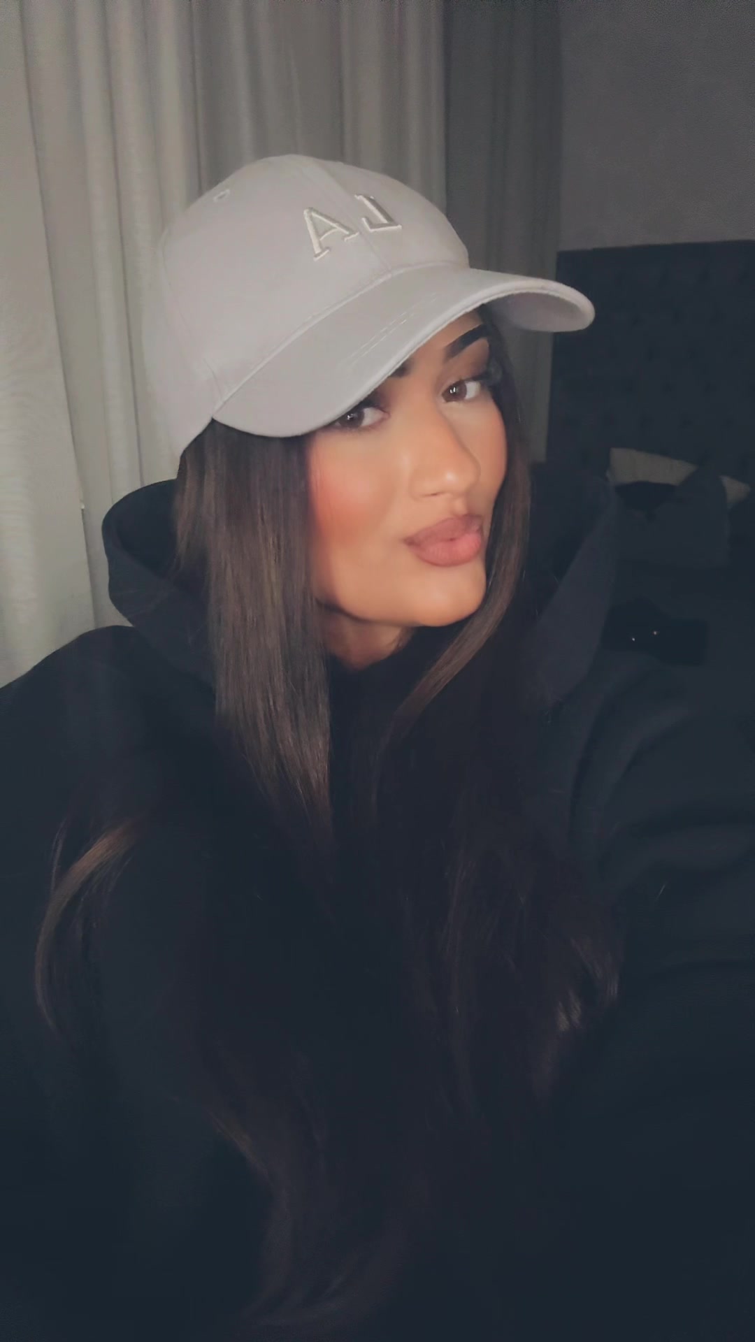@𝐸🌺